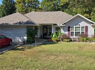 6 Shefford Ln, Bella Vista, AR 72714