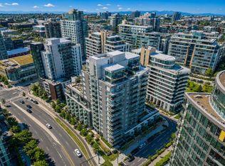 1661 Quebec St #1402, Vancouver, BC V6A0H2