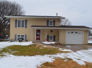 1529 C St, Fairbury, NE 68352