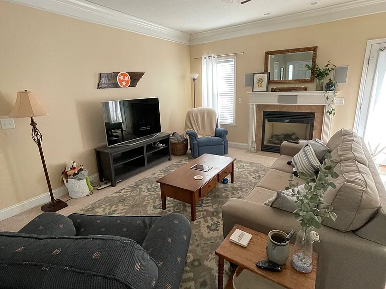 4230 Homewood Rd — Photo 3