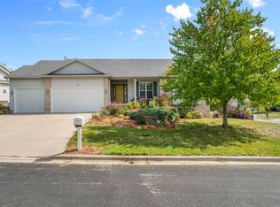309 Sherbrooke Dr, Sun Prairie, WI 53590