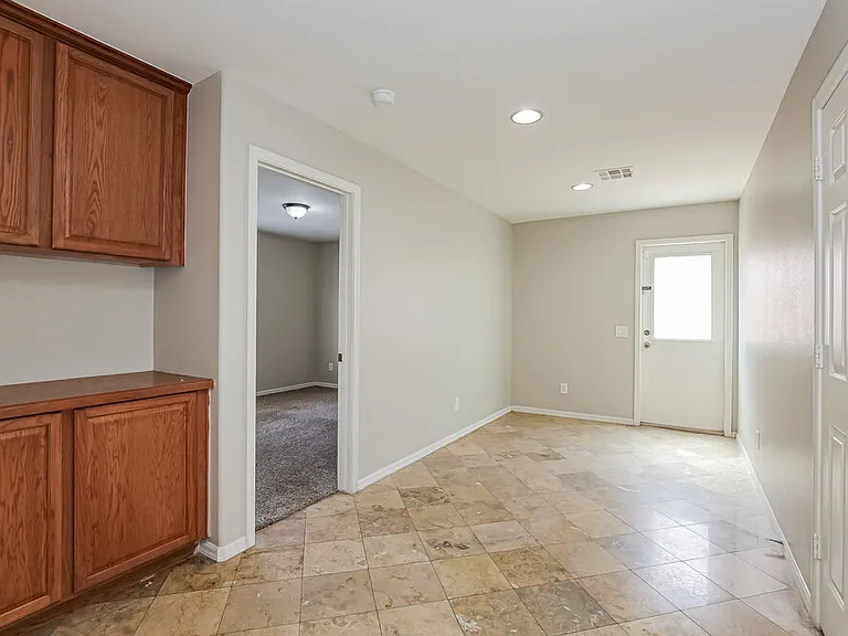 5832 Magic Oak St — Photo 5