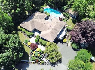 3 Arcadian Dr, Spring Valley, NY 10977