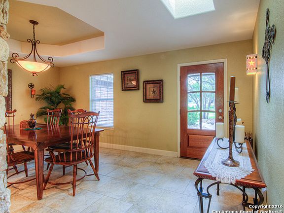 3rd image of 314 Woodlake Dr