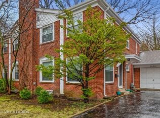 315 Laurel Ave, Wilmette, IL 60091