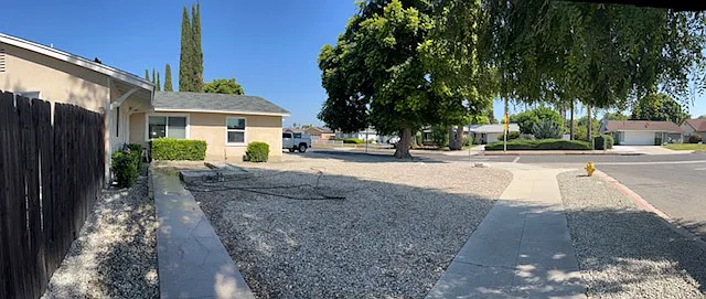 22959 Vose St — Photo 2