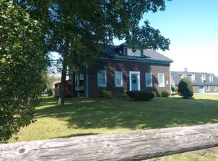 330 Round Lake Rd, Ballston Lake, NY 12019