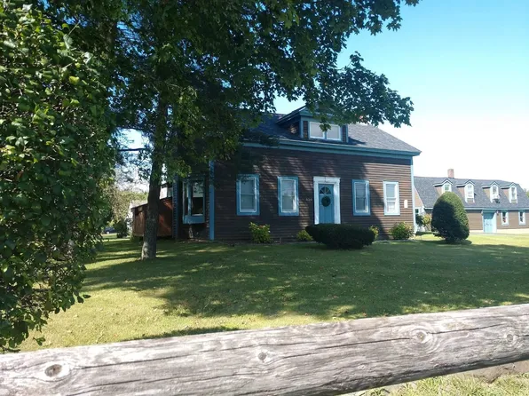 330 Round Lake Rd, Ballston Lake, NY 12019