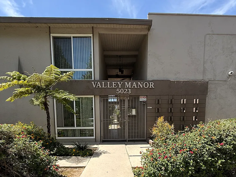 5023 Rosemead Blvd #17 — Photo 2