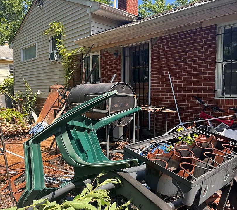 2nd image of 9502 Van Buren St