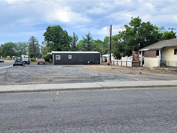 3rd image of 215 N Elder Street