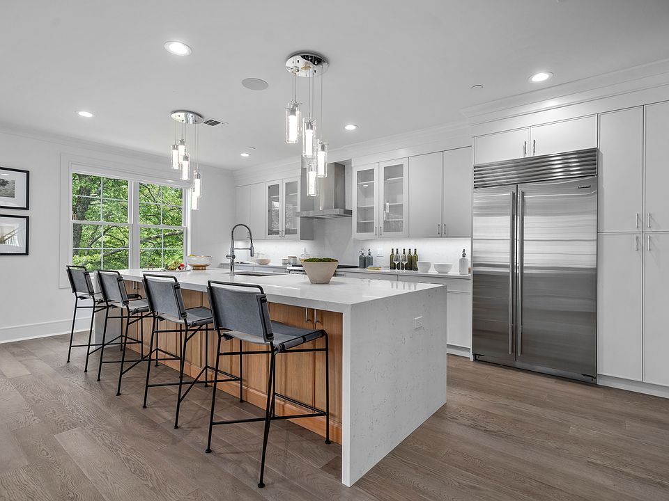 Chef s Custom Kitchen