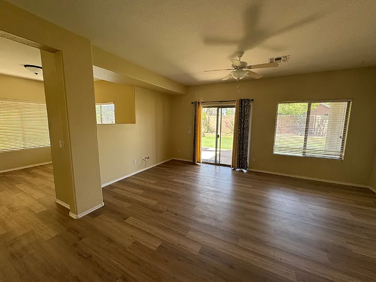 3543 W Steinbeck Ct — Photo 8