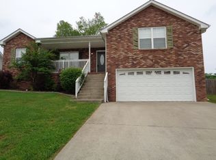 3165 Brook Hill Dr, Clarksville, TN 37042
