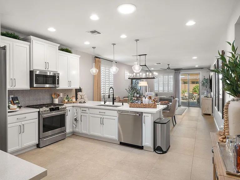 20406 E Estrella Rd — Photo 2