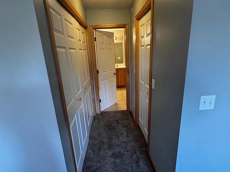 12210 Urbank St NE #B — Photo 26