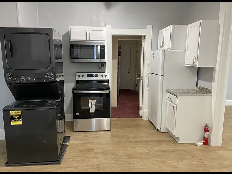 1337 Prospect St #2 — Photo 5