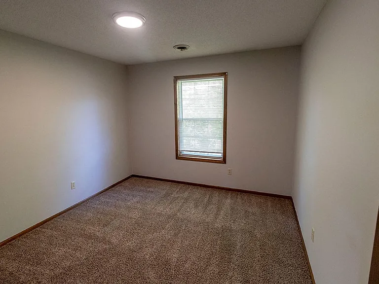 2908 Leeway Dr #B — Photo 11