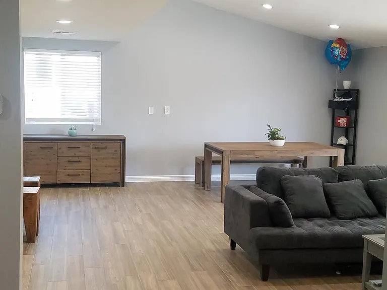 8428 Lurline Ave — Photo 7