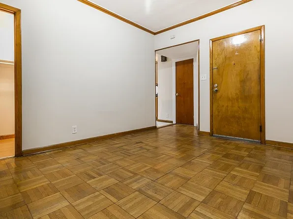 81 East 24th Street image 12 of 40