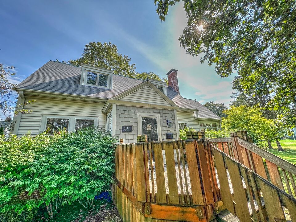 1st image of 107 N Glenn Ave