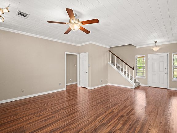 4th image of 1200 Vapor Dr