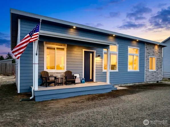 475 Sportsmens Street SW, Ocean Shores, WA 98569