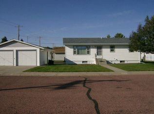 1530 2nd St, Sutherland, NE 69165