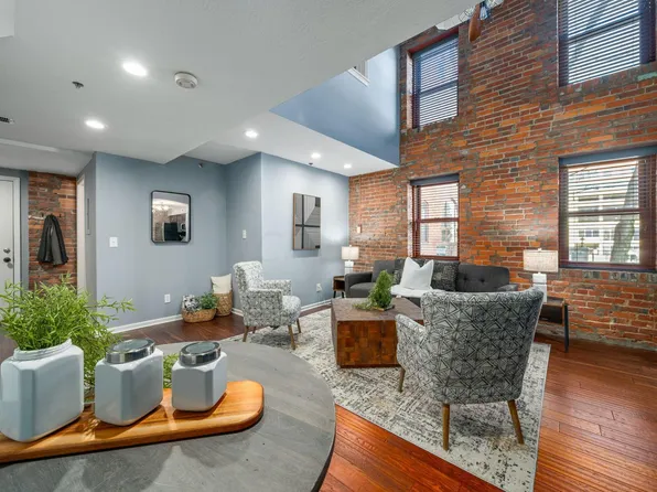 544 S Front St APT 108, Columbus, OH 43215