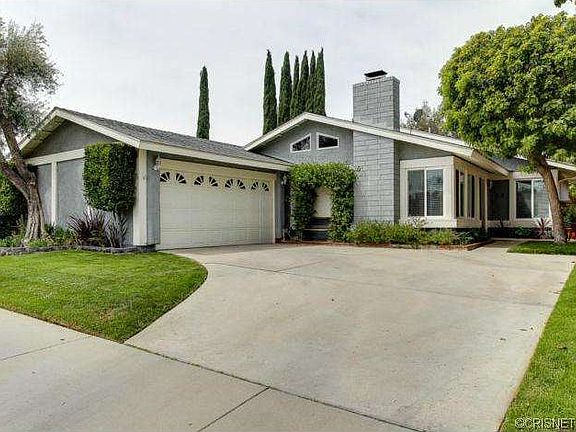 2nd image of 25791 Olivas Park Rd