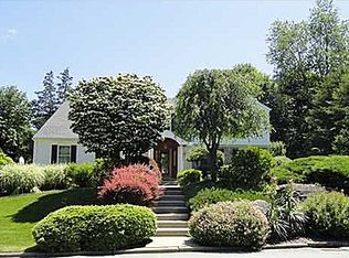 38 Paddock Dr, Warwick, RI 02886