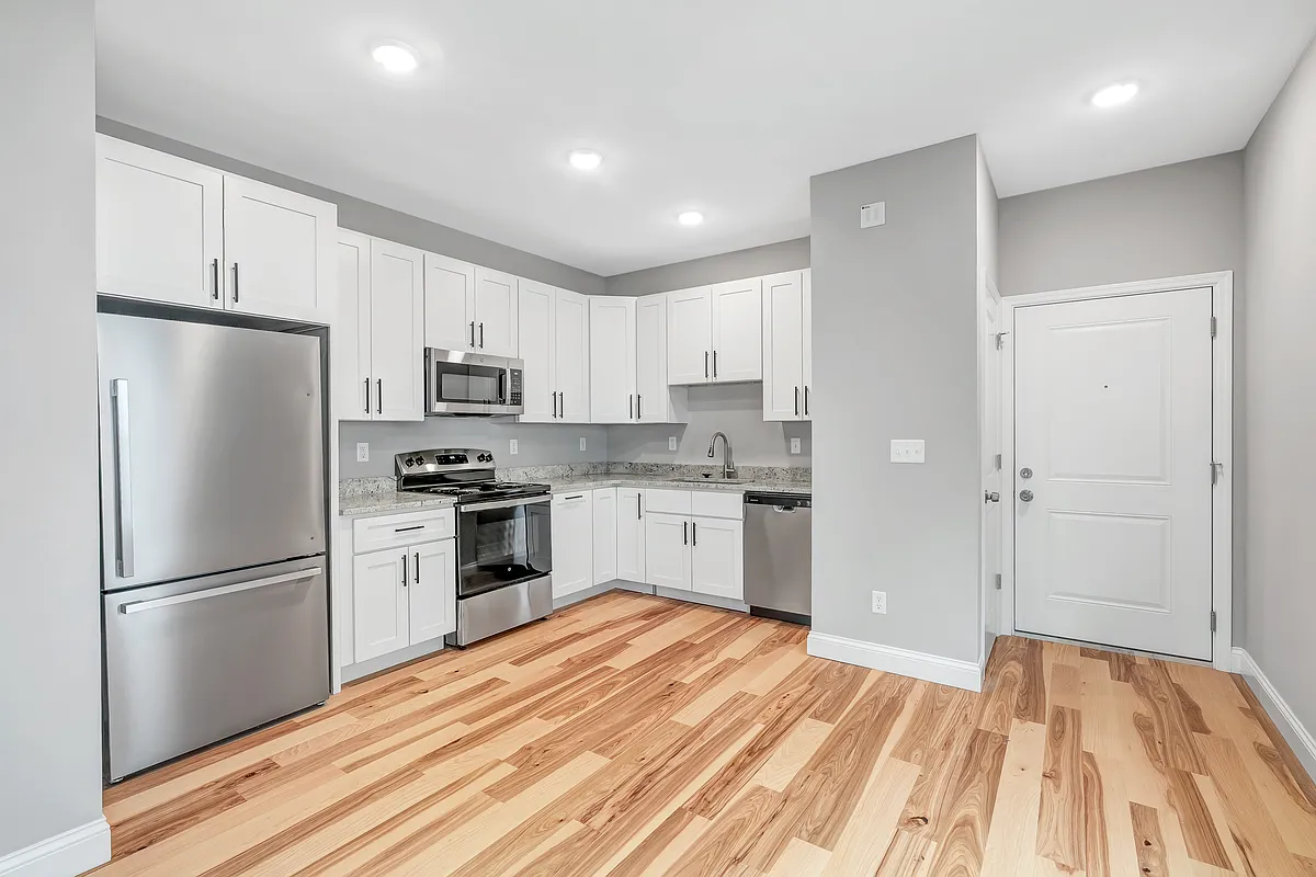Building Photo - 2806 Lafayette Ave #B