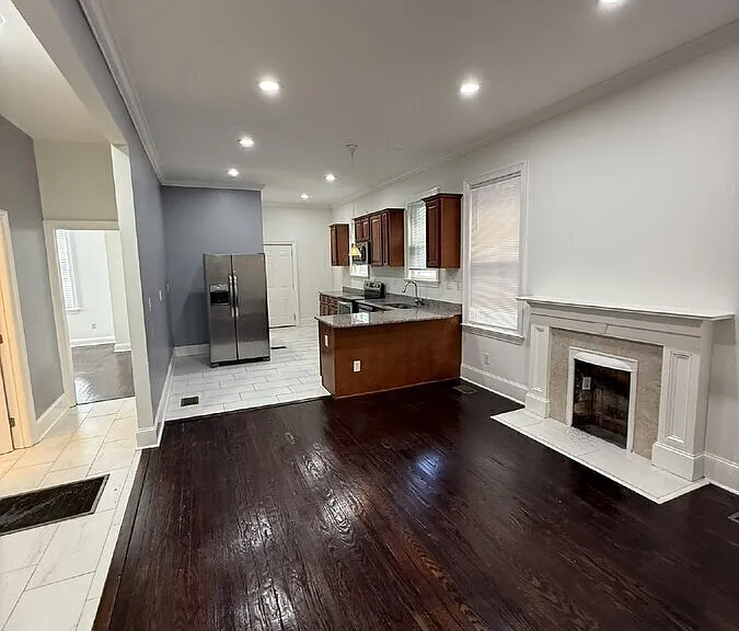 2235 Whitaker St — Photo 9