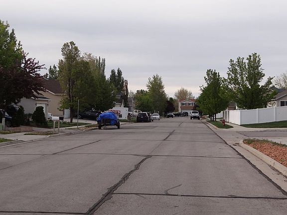 4th image of 5503 N Geneva Way