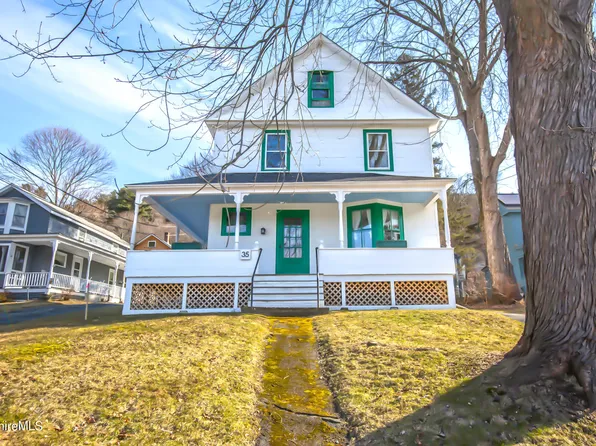 35 Pine St, Great Barrington, MA 01230