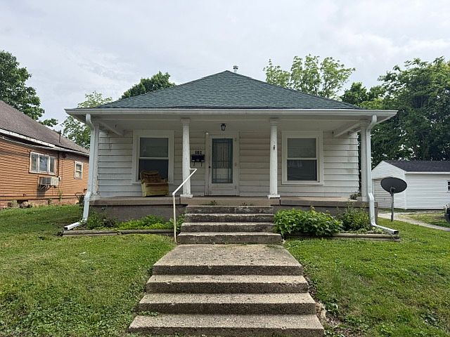 1st image of 715 Sloan St