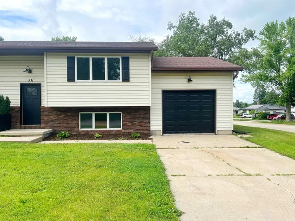511 Village Dr, Belleville, WI 53508