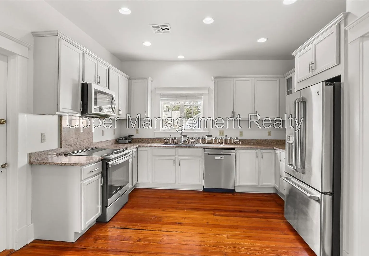 5 bed, 3.0 bath, 2200 sqft, $5,500 — Photo 4