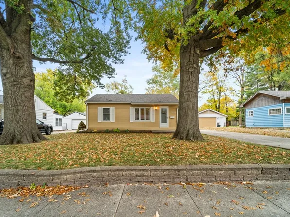 3923 52nd St, Des Moines, IA 50310