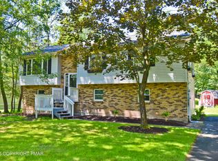 72 Lenape Dr, East Stroudsburg, PA 18302