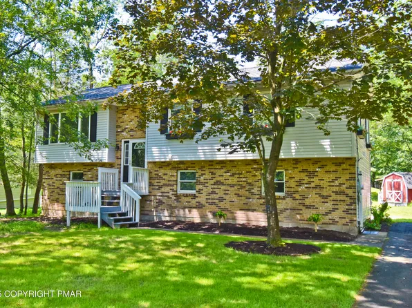 72 Lenape Dr, East Stroudsburg, PA 18302