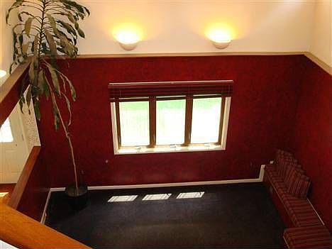 4th image of 507 Crabb Ave