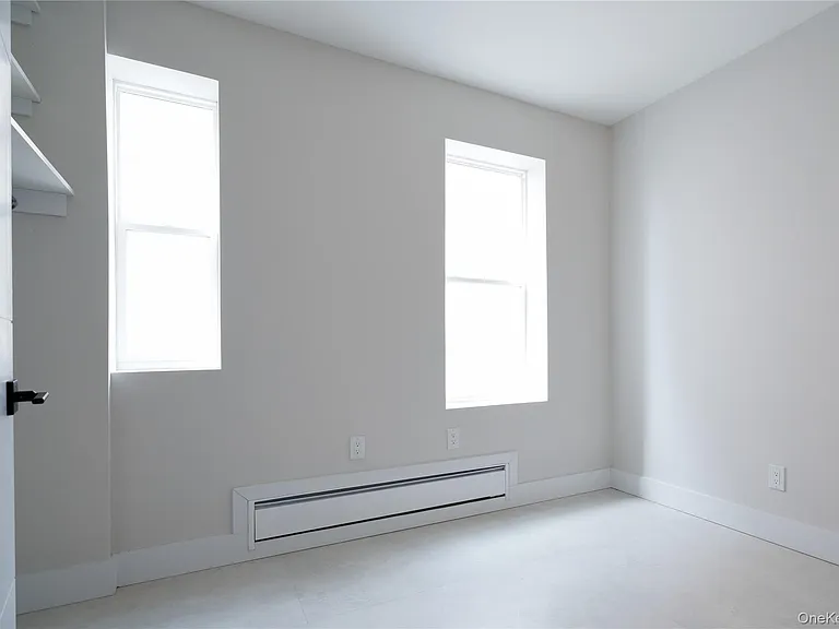 315-1J W Broadway W #1J — Photo 13