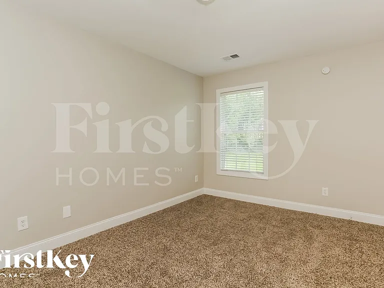 5680 Grande River Rd — Photo 12