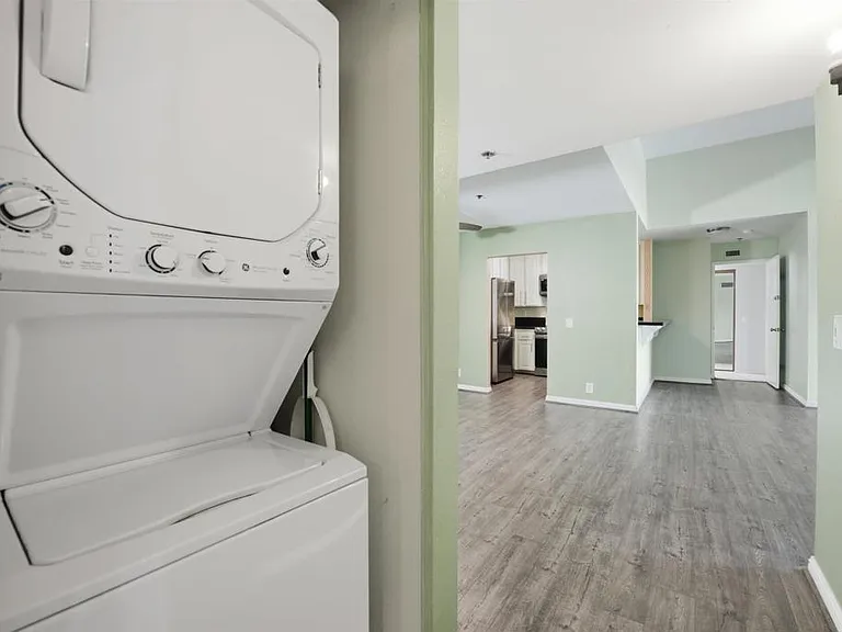 3955 Faircross Pl #80 — Photo 9
