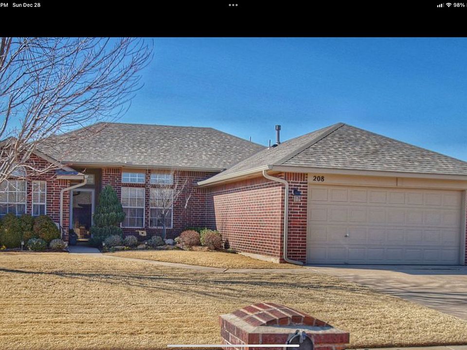 1st image of 208 Amanda Dr