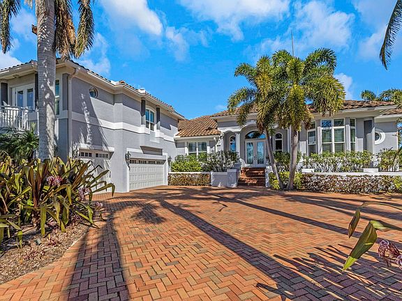 2nd image of 6305 Pasadena Point Blvd