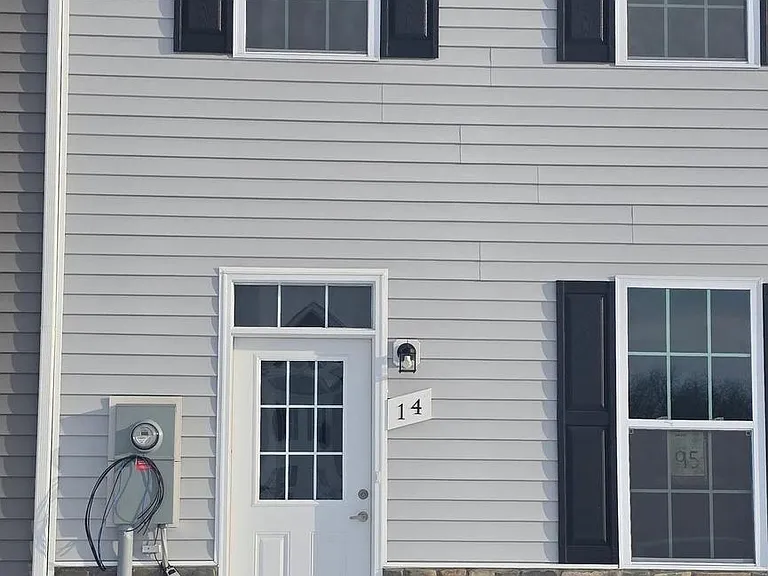 14 Snowdrop Ct — Photo 2