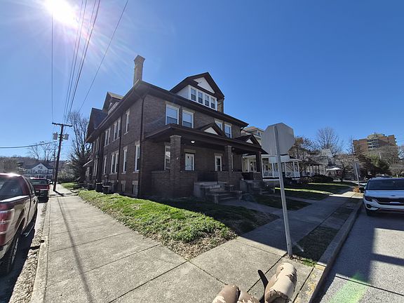 2nd image of 1409 Lee St E