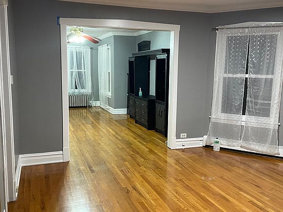 4th image of 3343 N Monticello Ave #2